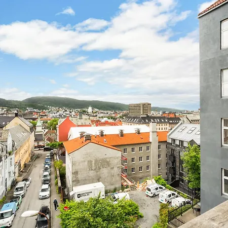 Charming With Stunning Views! Bergen